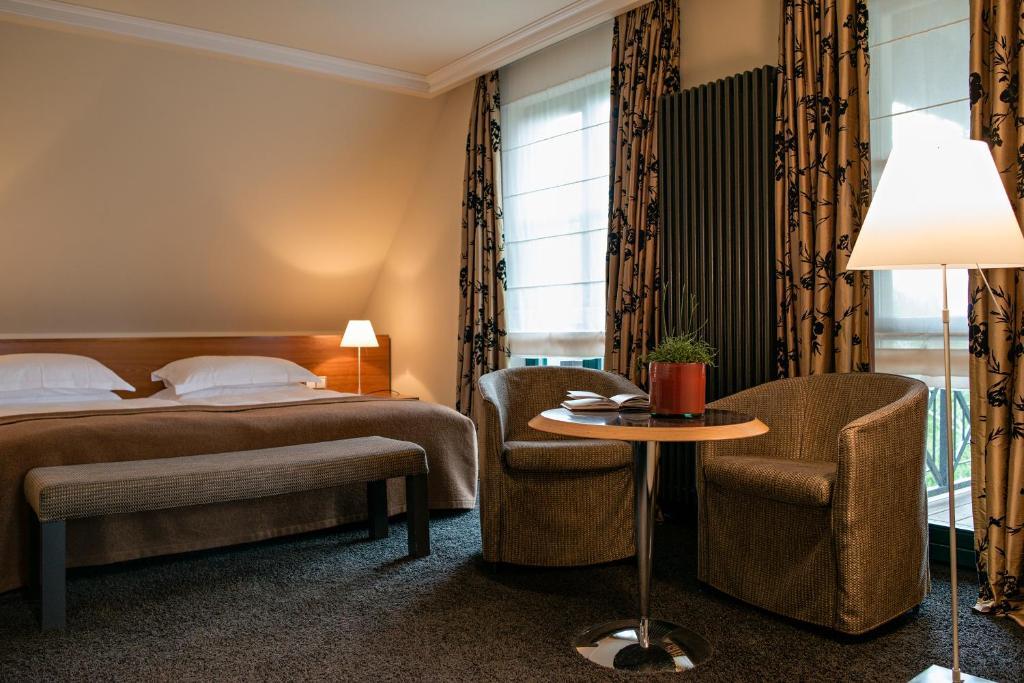 Zeller-Hotel+Restaurant Kahl am Main ห้อง รูปภาพ